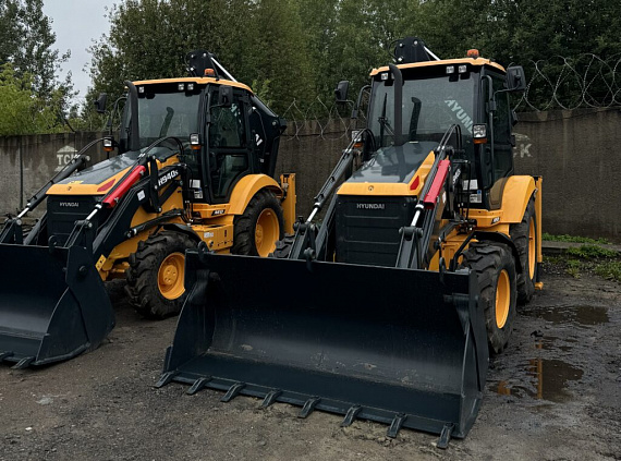 Экскаватор-погрузчик Hyundai H940S0